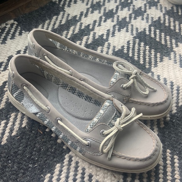 Sperry Shoes - Sperry Top Sider shoes - like new!